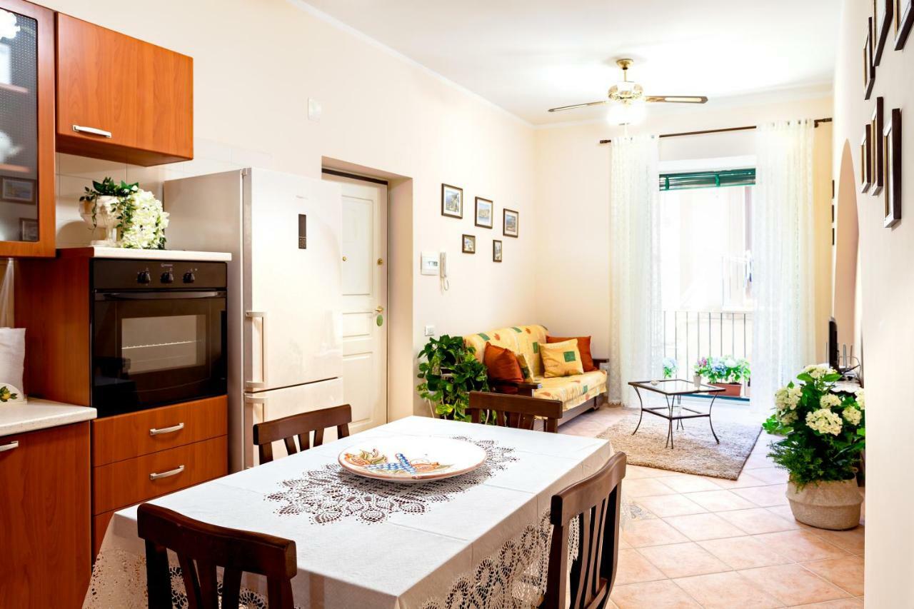Doris House Sorrento Apartment ภายนอก รูปภาพ