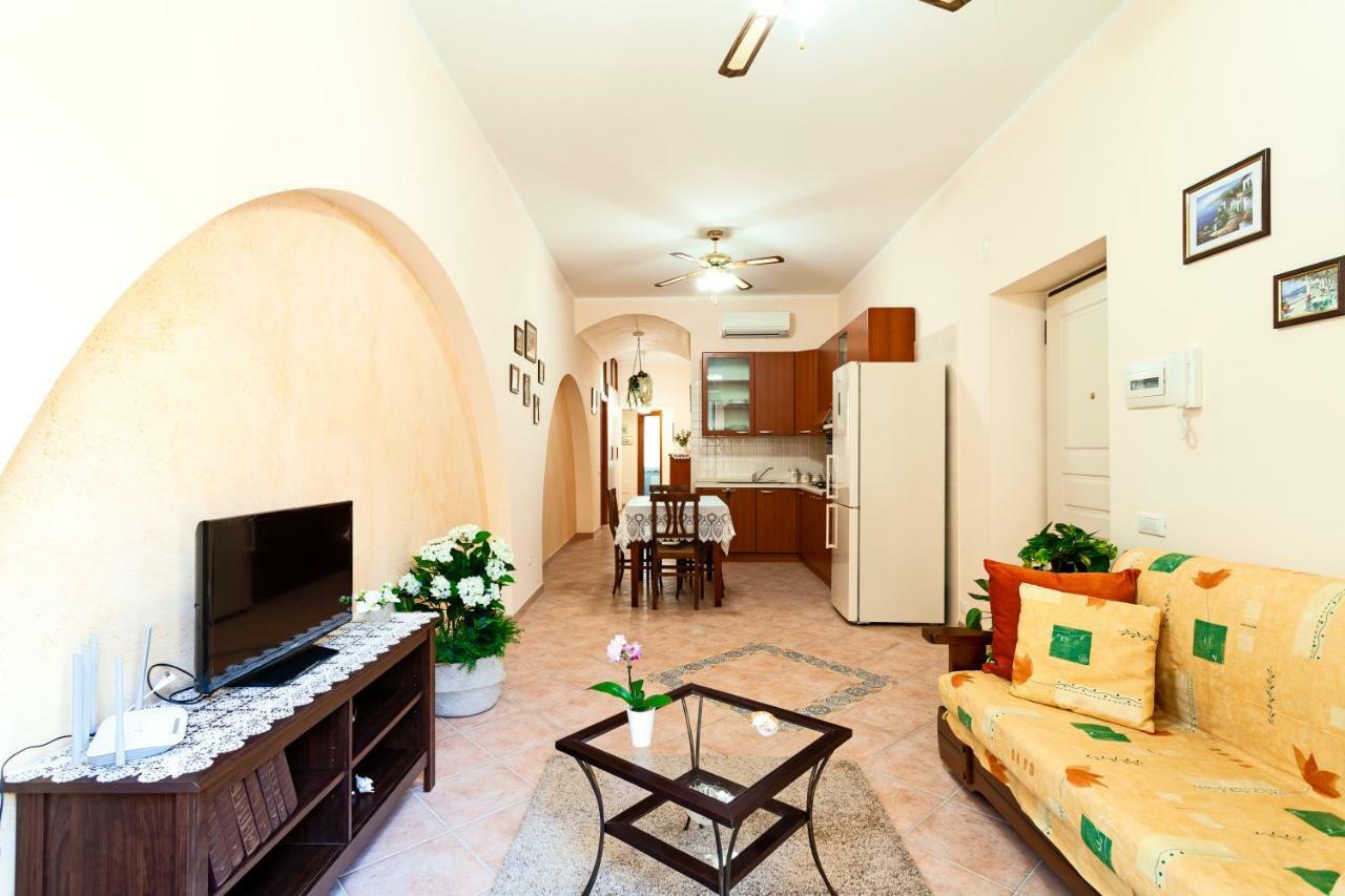 Doris House Sorrento Apartment ภายนอก รูปภาพ